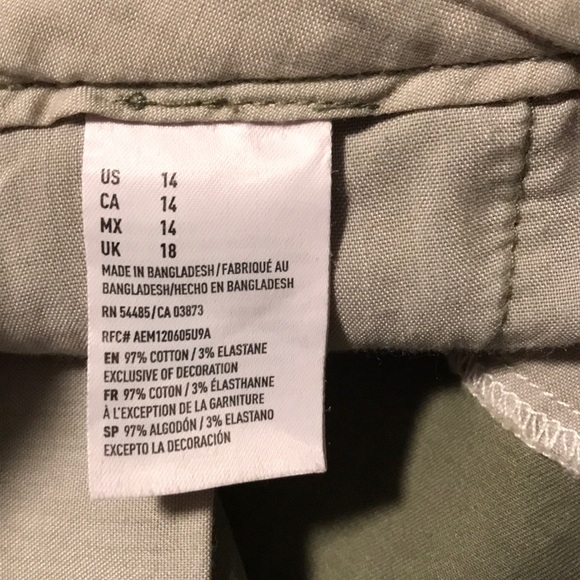 Shorts - Picture 6 of 7